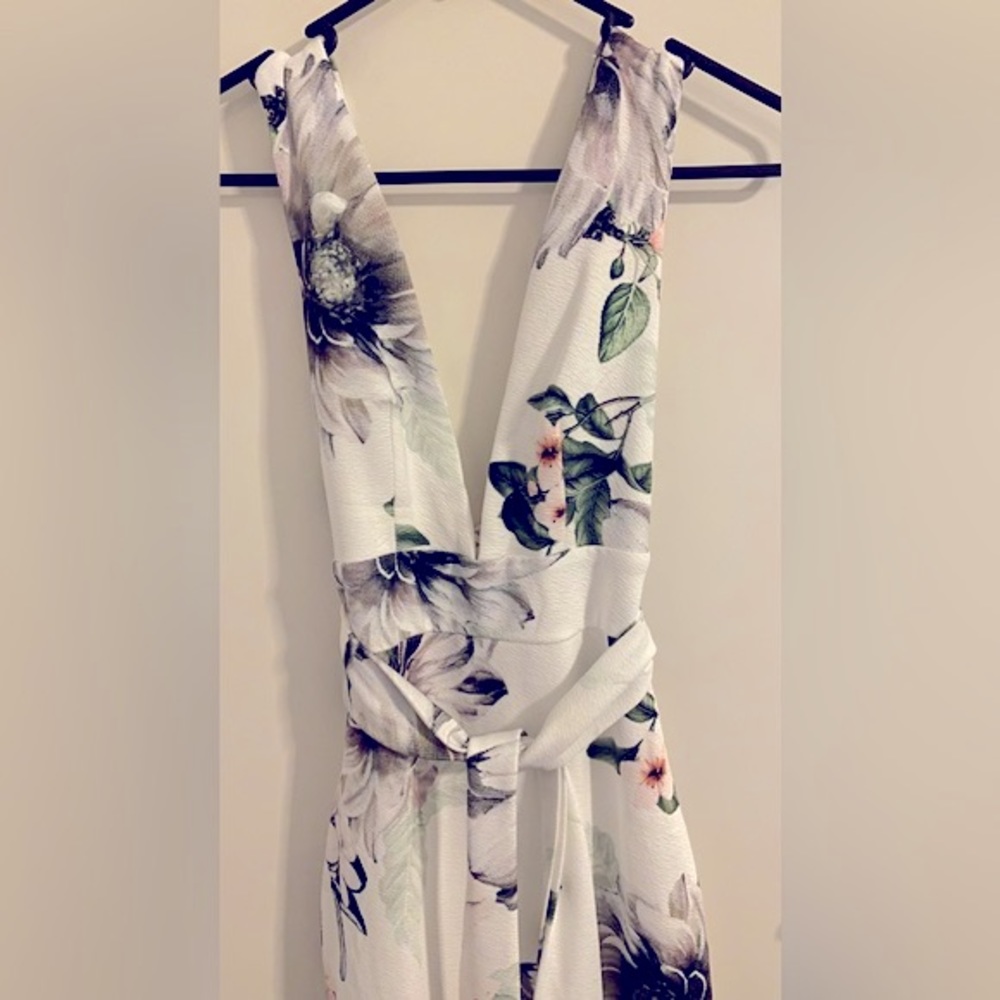 Size 6 NWT WIDE STRAP FLOUNCE FLORAL WHITE DRESS - Picture 8 of 11